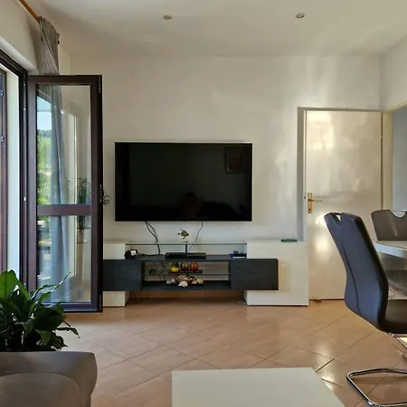 Ivana - Friends & Family Ap For 6 Guests Apartmán