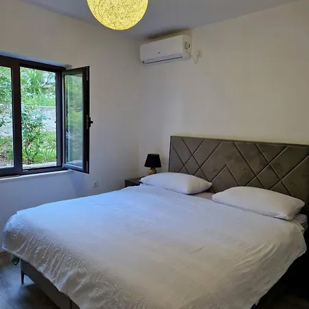 Apartmán Ivana - Friends & Family Ap For 6 Guests