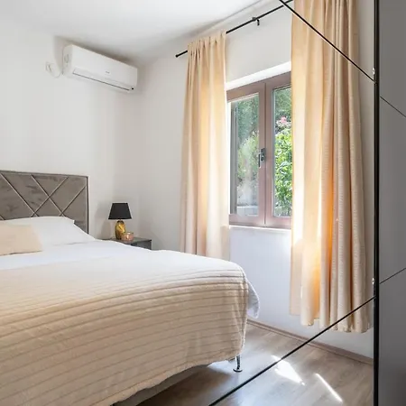 شقة Ivana - Friends & Family Ap For 6 Guests Prožura