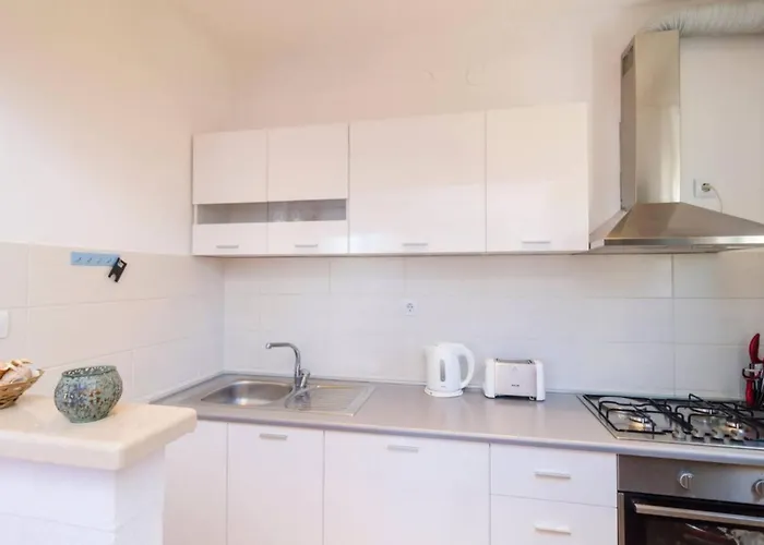 Daire Ivana - Friends & Family Ap For 6 Guests *