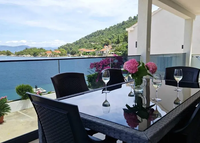 Ivana - Friends & Family Ap For 6 Guests Daire *