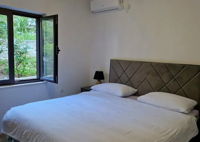 Daire Ivana - Friends & Family Ap For 6 Guests